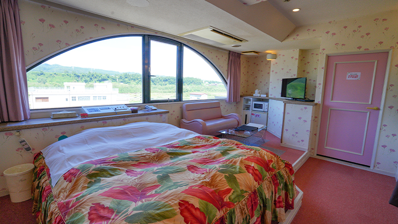 トマト十日町店