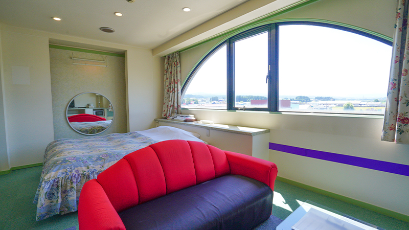 トマト十日町店