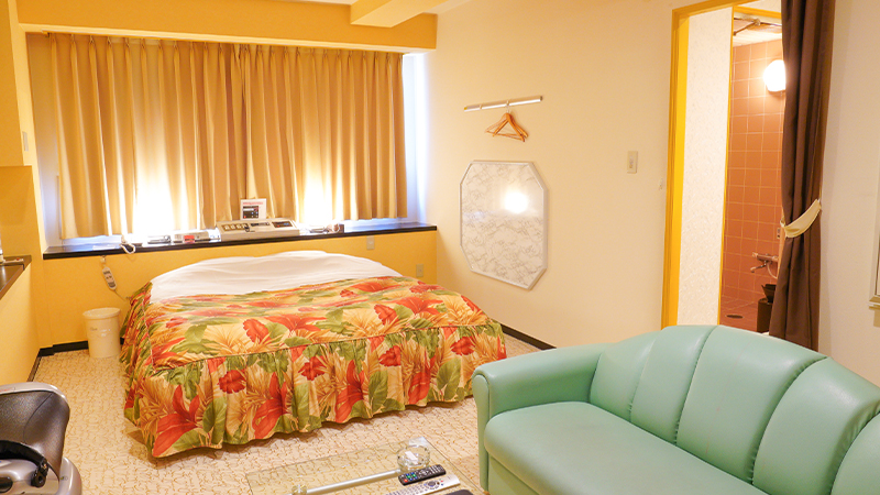 トマト十日町店