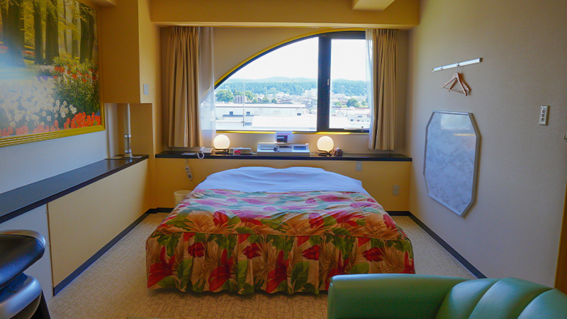 トマト十日町店